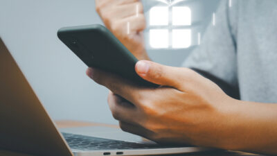 Geriausia dovana be vargo: internetiniai kuponai keičia taisykles