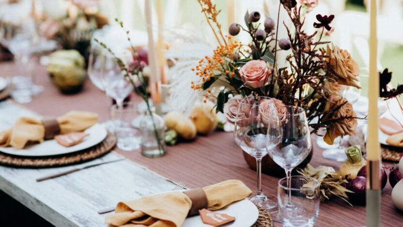 Štai kodėl tavo stalo paruošimas atrodo nuobodžiai – 5 klaidos, kurias daro vis