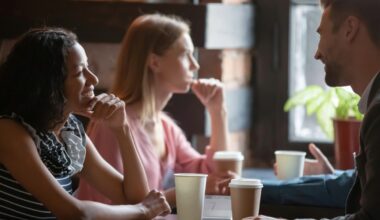 Kodėl žmonės renkasi greituosius pasimatymus vietoj virtualių pažinčių?