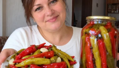Aštrių pipirų užaugo daugiau nei suvalgysi? Marinuokite juos taip – traškūs, kvapnūs ir tinka prie visko nuo bulvių iki picos